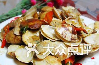 泰山路吃瓜,吃瓜群众的欢乐盛宴