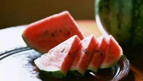 吃头孢可以吃小瓜吗,安全饮食搭配指南